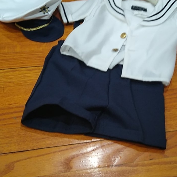 Out grown - Picture 2 of 6